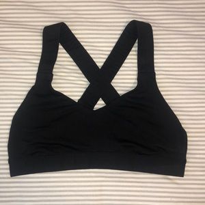 Black sports bra
